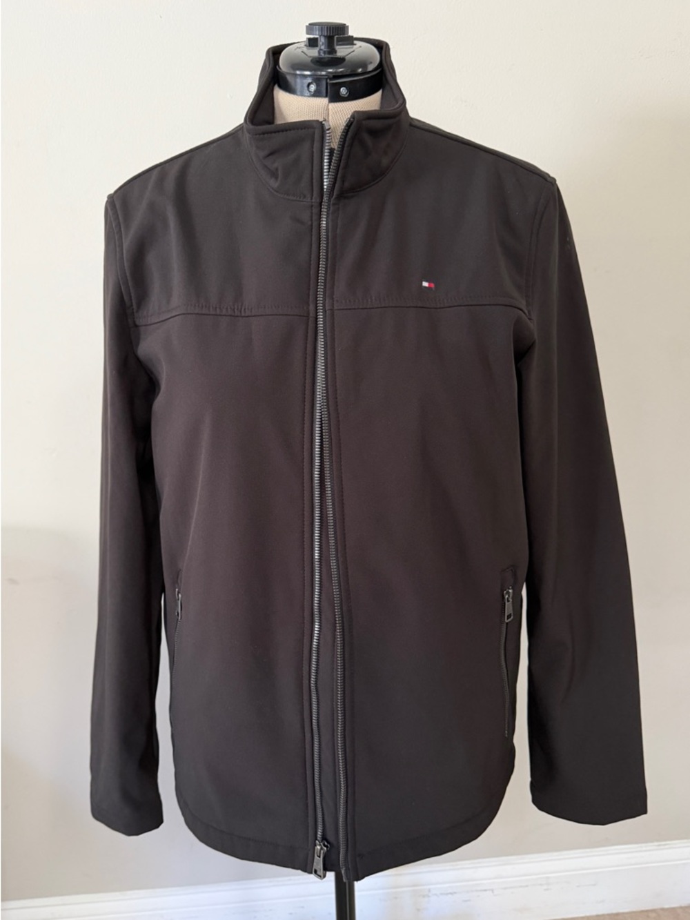 Tommy Hilfiger Men’s Black Softshell Jacket, size M